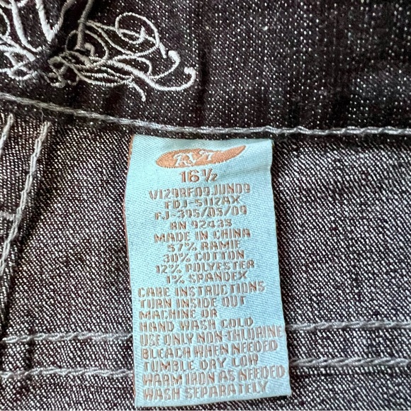 Retro Dark Wash RVT Mom Jeans NWOT Size 16 1/2 - Picture 10 of 13